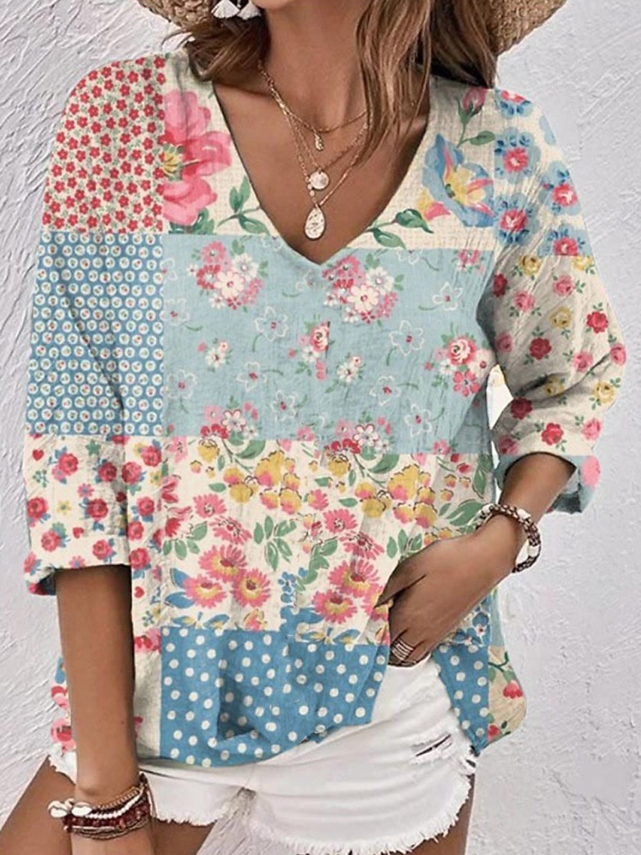Femmes Chemisier Fleuri Graphique Bohème ancien Quotidien Manche 3/4 Col en V Hauts Réguliers Quotidien Boutons Imprimé Bleu Été Printemps de 2025 ? $24.99 –P1