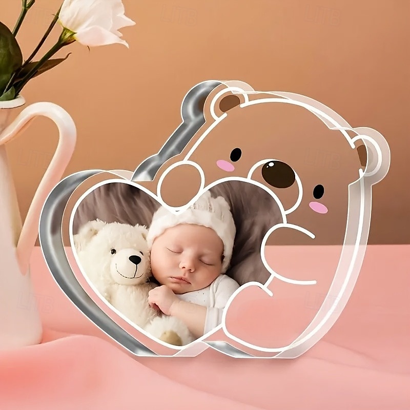 Personalisiertes Foto-Bär-Herz-Plakette aus Acryl als Andenken, süßes Schreibtisch-Ornament mit individuellem Babyfoto für Geburtstag, Weihnachten, Muttertag, stilvolles Geschenk für Familie und 2025 - $13.49 –P1
