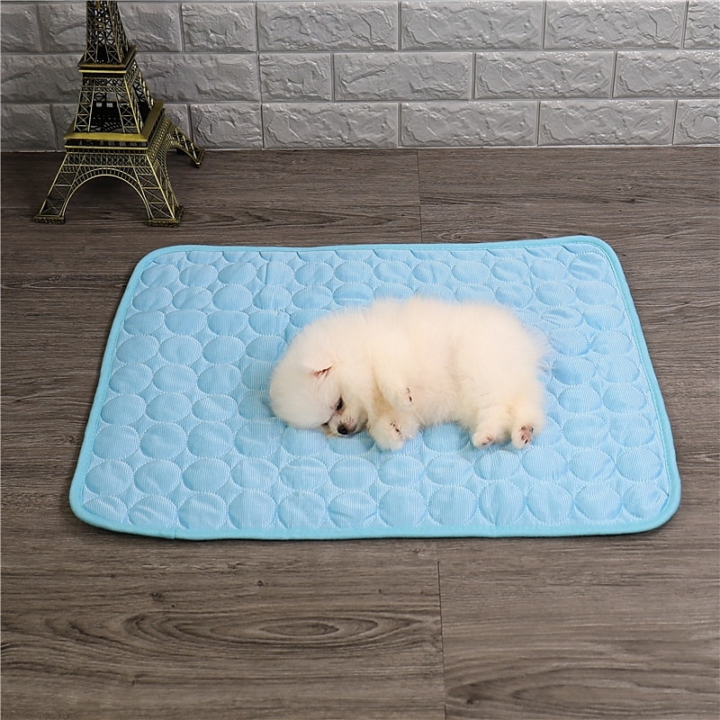 Tapis rafraîchissant pour chien - lit rafraîchissant instantané pour chien &chats non toxiques &tapis rafraîchissant antidérapant lavable en machine pour l'intérieur &utilisation en voyage de 2025 ? $13.99 –P1