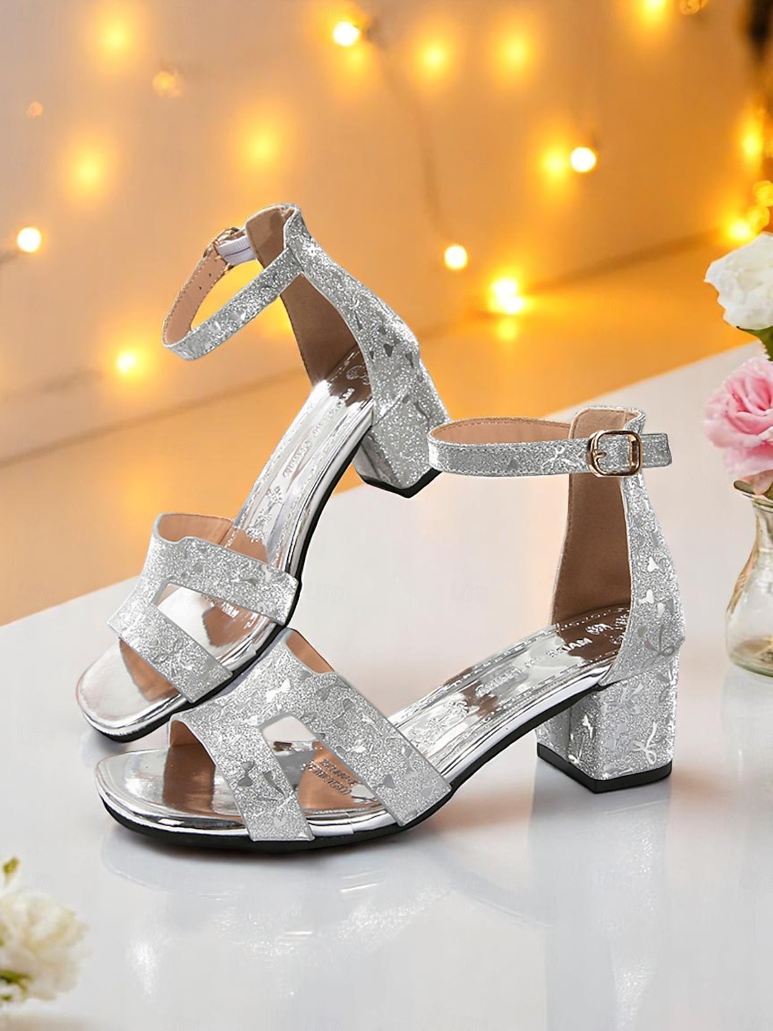 sandali da donna con tacco basso e glitter oro con dettagli ritagliati – scarpe da festa glamour per serate e cocktail del 2025 a $26.99 –P1
