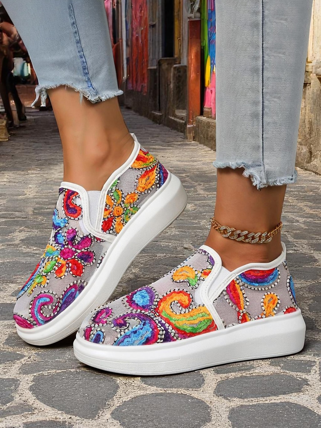 Broderte slip-on sneakers til dame – fargerikt paisley-design med komfortabel såle, ideell for hverdagsbruk og trendy antrekk 2025 - $24.99 –P5