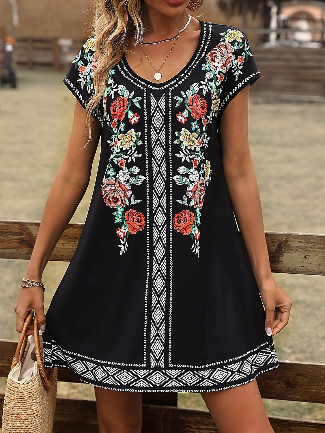 Pentru femei Rochie Mini Rochii Tricou Rochie de Vară Rochie de vară Vacanță Casual Boho Zilnic Ieșire Fit regulat Floral Grafic Manșon scurt În V Negru Roșu Vin Albastru piscină Maro Vară 2025 - $23.99 –P1