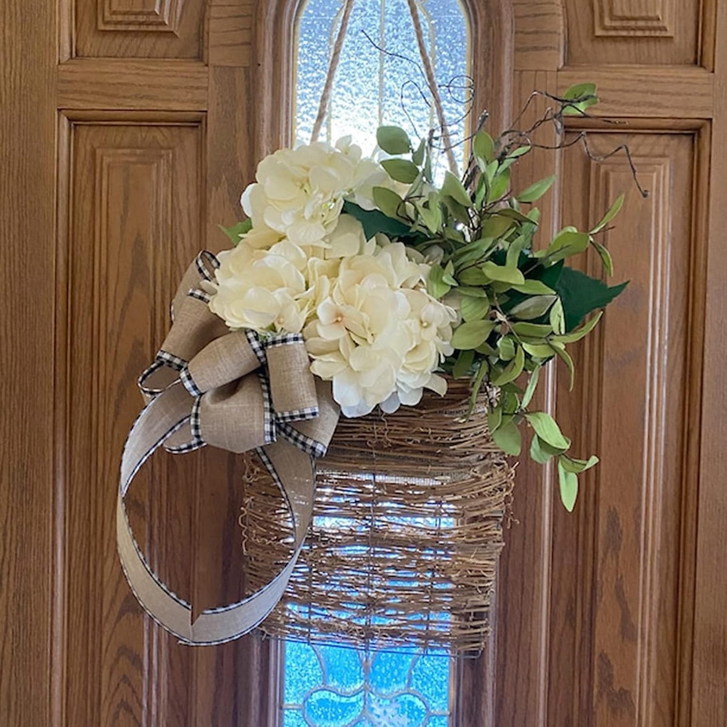 Cream Hydrangea Door Hanger Basket Wreath Spring Wreath Floral Artificial Hydrangea and Vine Basket Door Hanging Decoration with Rustic Twigs for Front Door, Porch, Living Room, Cafe 2025 - $25.99 –P6
