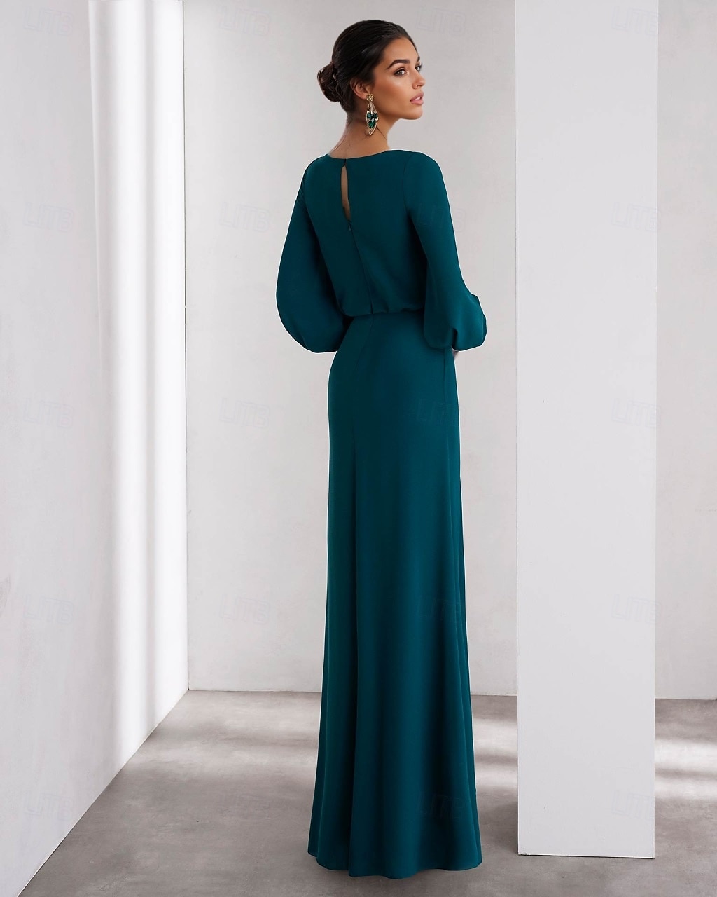 Linea ad A Abito da Sera Elegante Vestito Formale Matrimonio Lunghezza al pavimento Manica Lunga Scollo a V Crepe Elasticizzato con Volant 2025 del 2025 a $137.99 –P2
