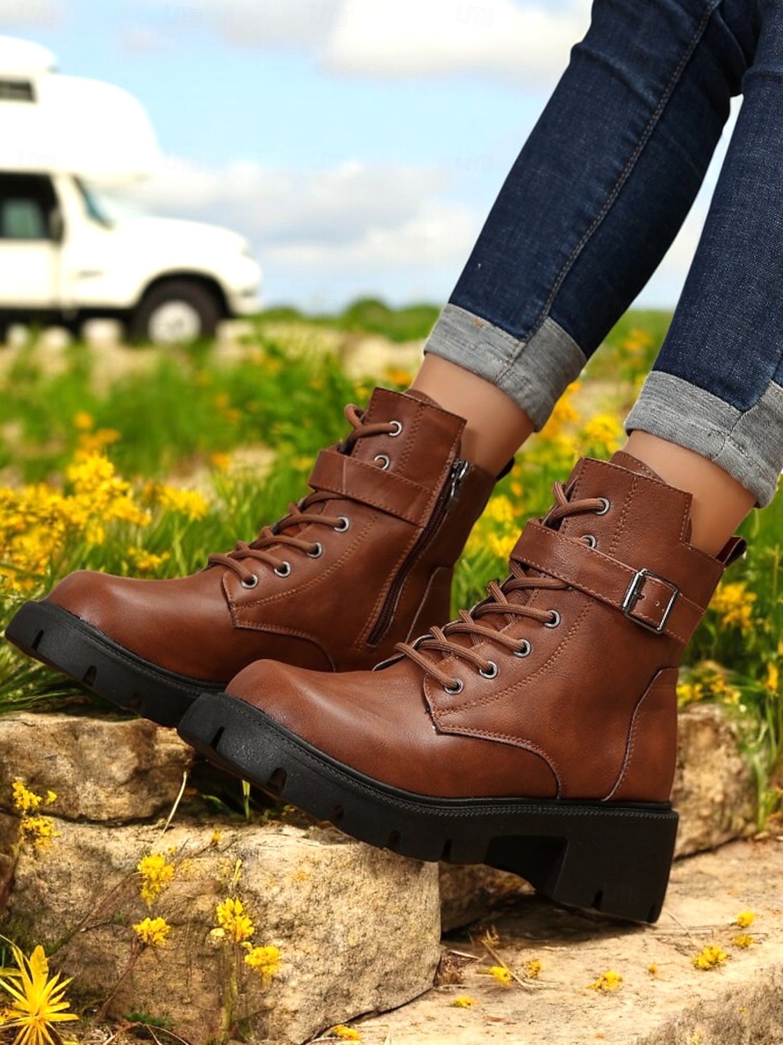 Bottines de combat marron à lacets pour femmes avec fermeture éclair latérale et semelle crantée épaisse – bottines d'extérieur élégantes pour l'automne, l'hiver et le streetwear décontracté de 2025 ? $42.99 –P5