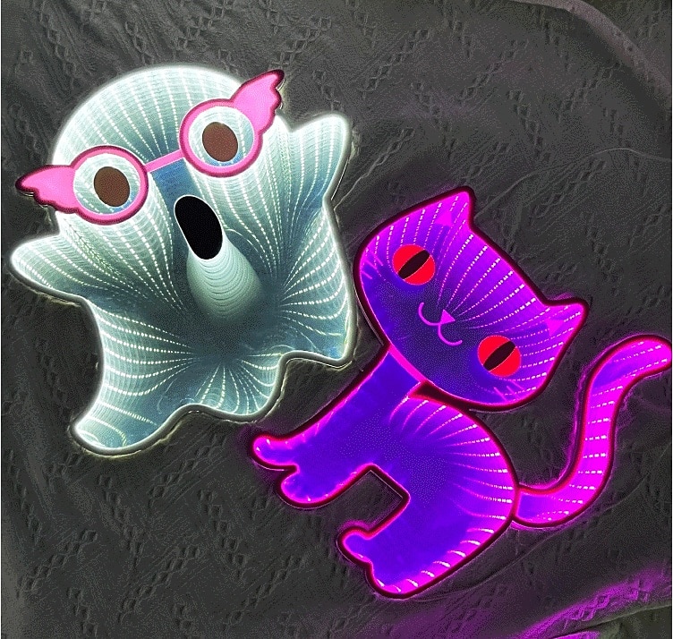 Halloween Infinity Lights Black Cat Light Ghost Light 3D Infinite Mirror Light Tunnel Light Abyss Neon Light Festival Party Decoration Light Us Plug 2025 - $39.99 –P6