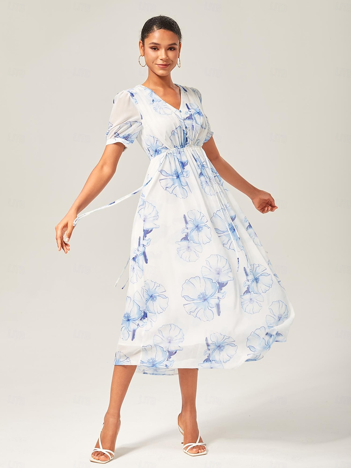 robe longue en mousseline délavée à fleurs bleues de 2025 ? $82.99 –P3