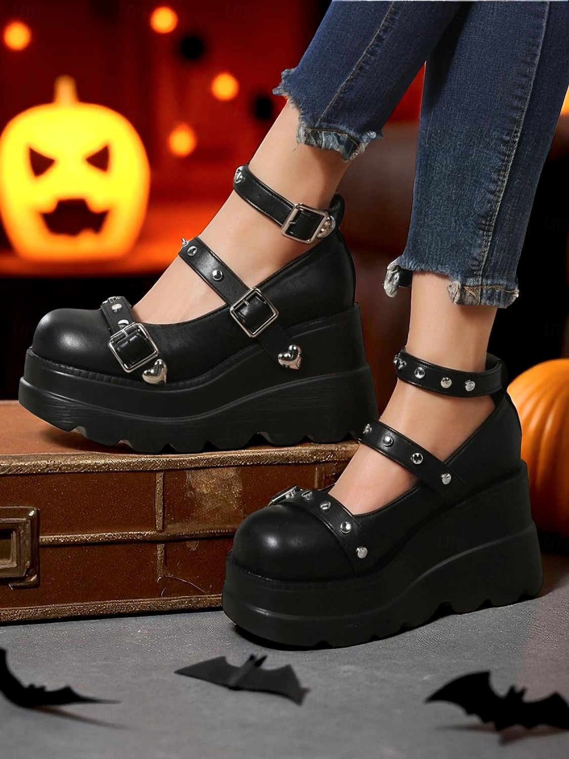 női, 1980-as évekbeli fekete platform Mary Jane cipők csatokkal és szív alakú szegecsekkel – gótikus punk lolita stílus halloweenre, cosplayre és esti kiruccanásokra 2025 - $34.99 –P2