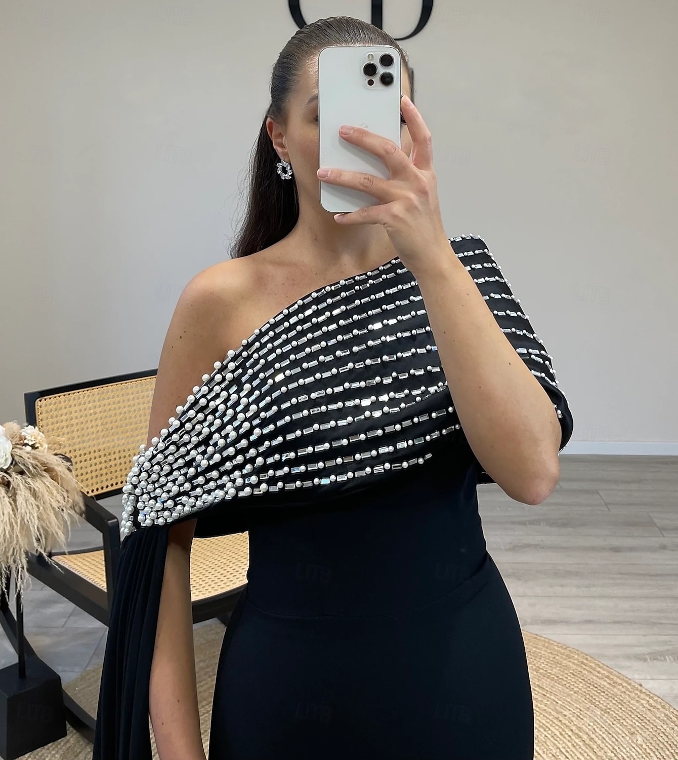 Robe de soirée élégante en crêpe extensible à col montant et manches courtes, longueur au sol, avec cristaux scintillants, style invité de mariage, 2025 de 2025 ? $175.99 –P1