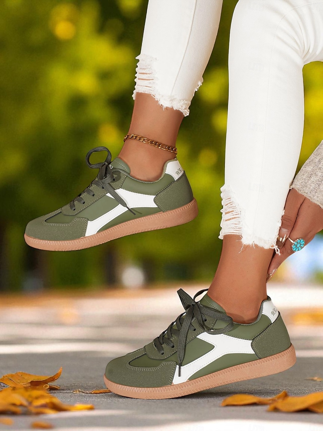 Sneakers da donna verdi con lacci: scarpe casual ispirate al retrò con dettagli a contrasto bianchi per passeggiate, scuola e commissioni quotidiane del 2025 a $24.99 –P3