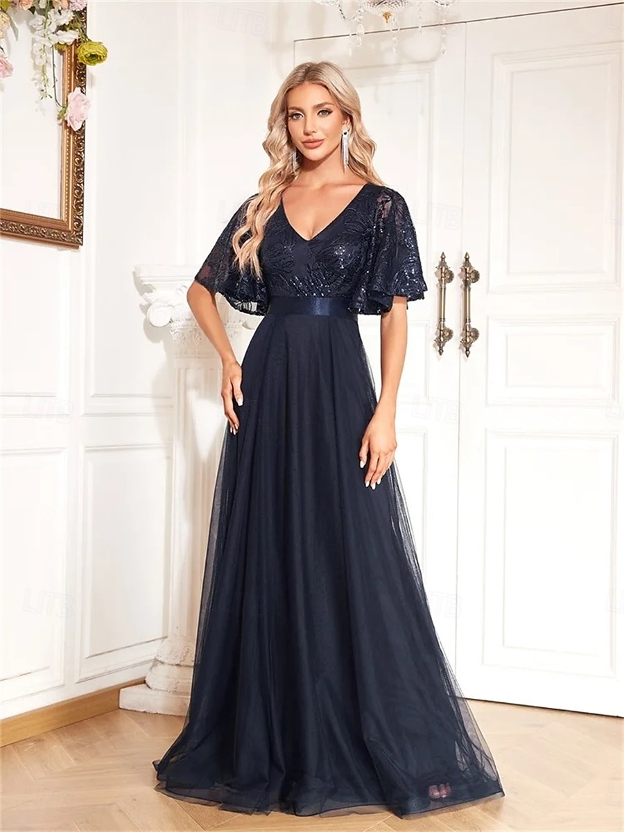 Abiti A-Line Quinceanera Abito Elegante Cerimonia Matrimonio Lunghezza Completa Maniche Corte V Collo Poliestere con Pieghe del 2025 a $99.99 –P1