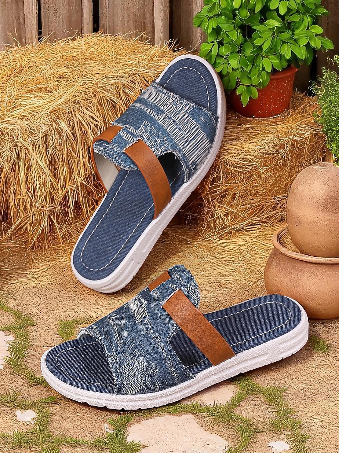 sandali slip-on in denim da donna con dettagli in similpelle, stile rustico chic da fattoria per barbecue in giardino, passeggiate in campagna e abbigliamento casual quotidiano del 2025 a $19.99 –P2