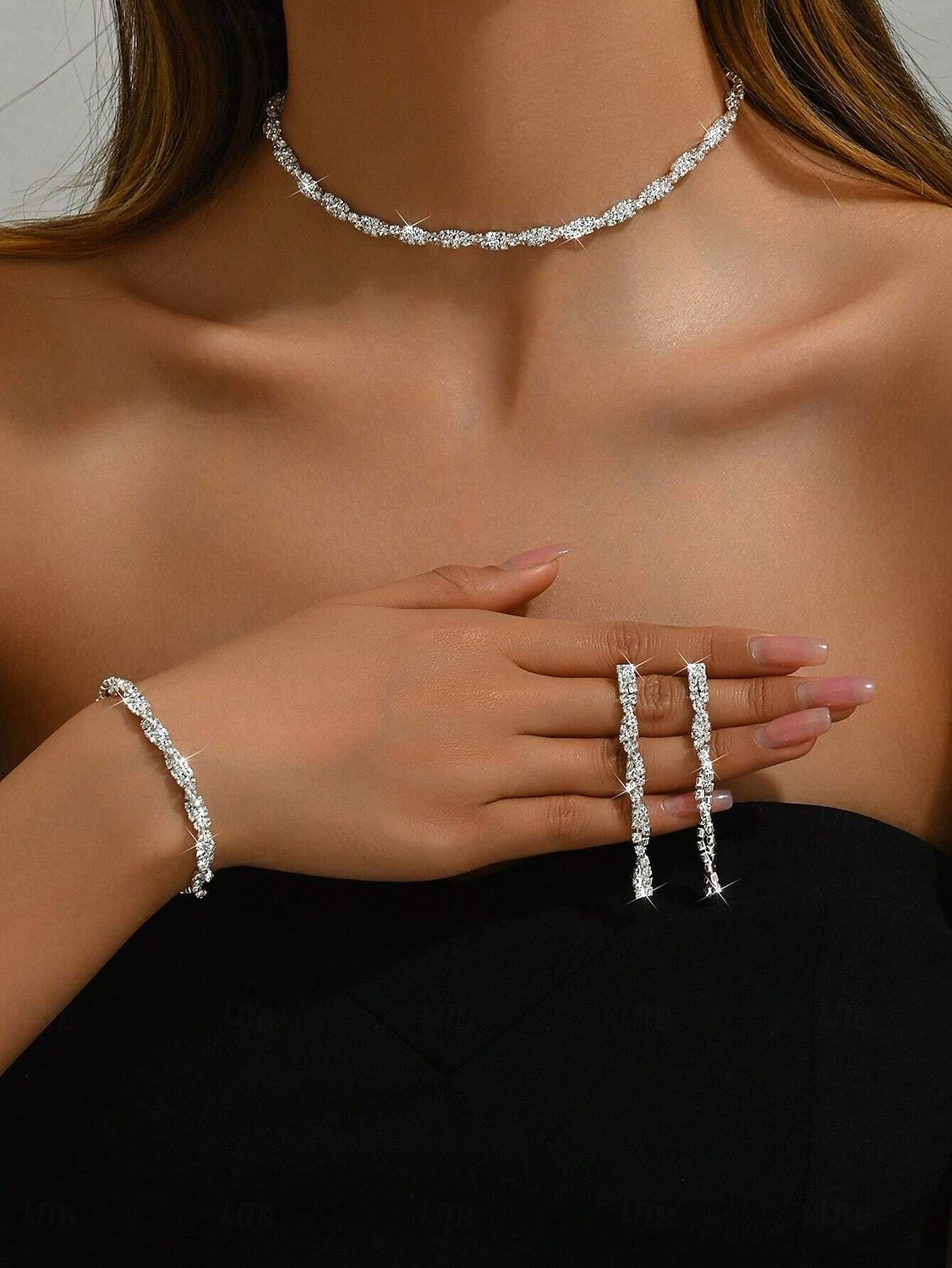 Ensembles de bijoux de mariée 1 ensemble boucles d'oreilles en zircon strass collier bracelets ensemble de bijoux élégant pour femmes pour mariage occasion spéciale fête tenue de soirée de 2025 ? $27.99 –P2