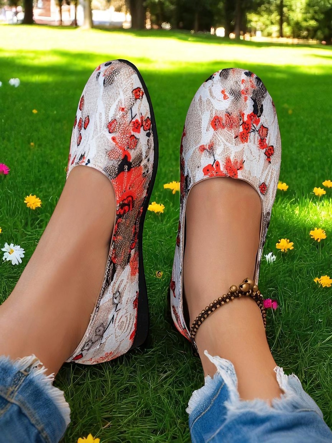 Ballerines fleuries pour femmes – chaussures légères et décontractées à bout rond pour dames, idéales pour les promenades au parc, les pique-niques printaniers et le confort quotidien de 2025 ? $10.99 –P3