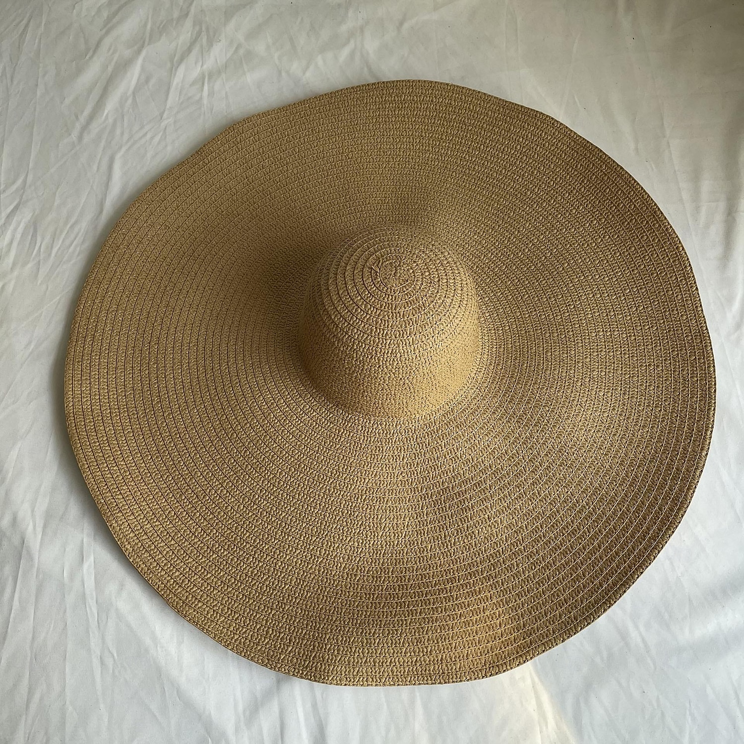 übergroßer Strand-Strohhut Damenmode großer Sonnenhut mit breiter Krempe Sommer-Roll-up-weicher Sonnenhut geeignet für Strandhut faltbar 2025 - $58.99 –P1