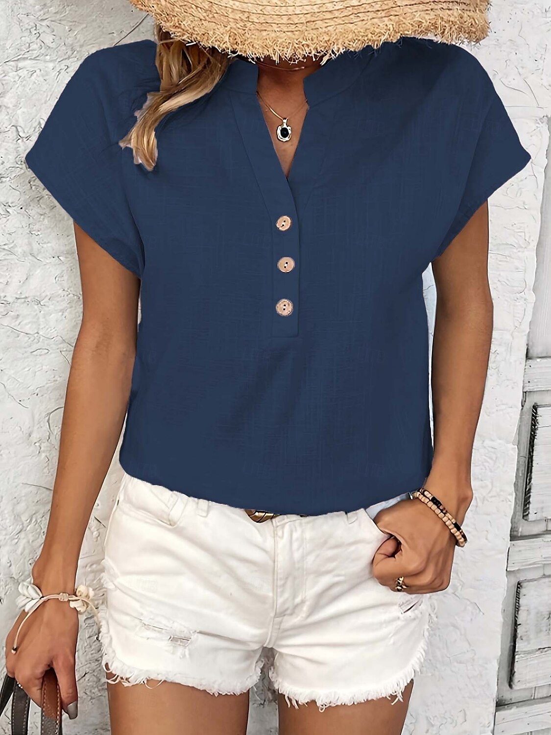Femmes Hauts d'été ancien Occasionnel Manche Courte Col en V Hauts Réguliers Quotidien Week-end Boutons Noir Blanche bleu marine Été de 2025 ? $19.49 –P8