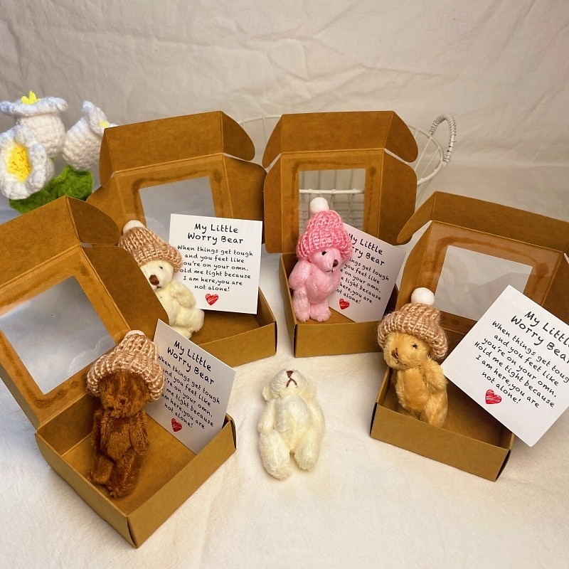 Mini orsacchiotto di peluche fatto a mano in confezione regalo, peluche tascabile per bambini e adulti, grazioso orsetto per regali di compleanno, San Valentino e anniversario. del 2025 a $9.99 –P5