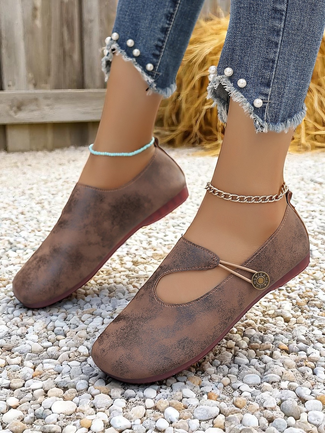 Ballerines Mary Jane rétro larges pour femmes avec bride boutonnée, chaussures vintage confortables pour les promenades quotidiennes et les sorties à la ferme de 2025 ? $24.99 –P2