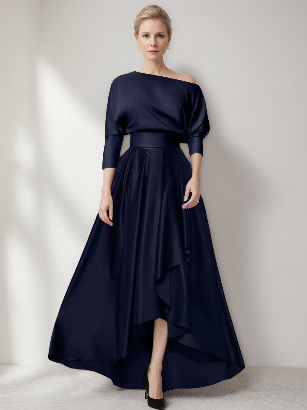 Robe de Soirée A-Ligne Élégante Robe Formelle Mariage Manches Longues Asymétriques Une Épaule Poche Satin avec Volants Fente de 2025 ? $129.99 –P1