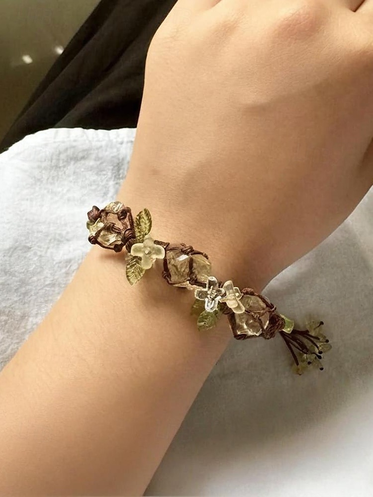 Bracciale da donna fatto a mano con pietre preziose floreali – perline di cristallo naturale, stile boho regolabile, ideale per abbigliamento casual, regali e outfit ispirati alla natura del 2025 a $14.99 –P2