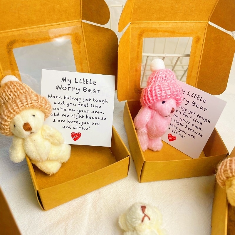 Mini orsacchiotto di peluche fatto a mano in confezione regalo, peluche tascabile per bambini e adulti, grazioso orsetto per regali di compleanno, San Valentino e anniversario. del 2025 a $9.99 –P4