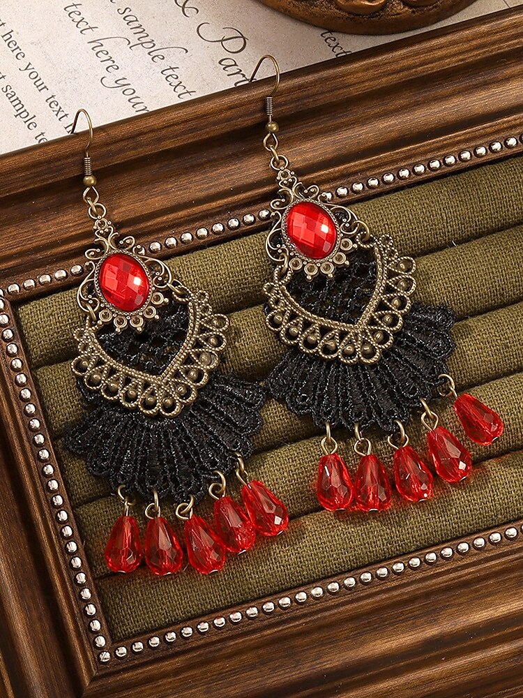 Boucles d'oreilles pendantes gothiques vintage en alliage pour femmes avec pierre noire et perles rouges, bijoux fantaisie pour fête d'Halloween pour style punk rétro de 2025 ? $9.99 –P4
