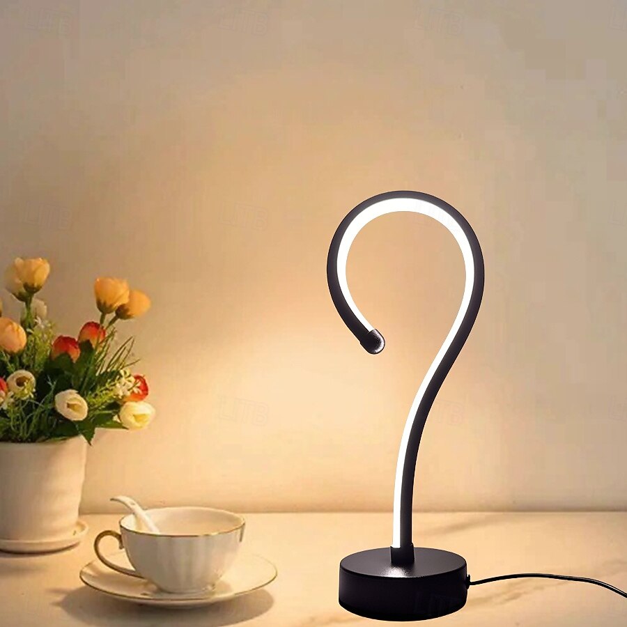 Lampe de bureau créative en forme de point d'interrogation pour salon, chambre à coucher, lumière tricolore, moderne et contemporaine, alimentée par USB pour chambre à coucher <5v a / b de 2025 ? $15.99 –P8