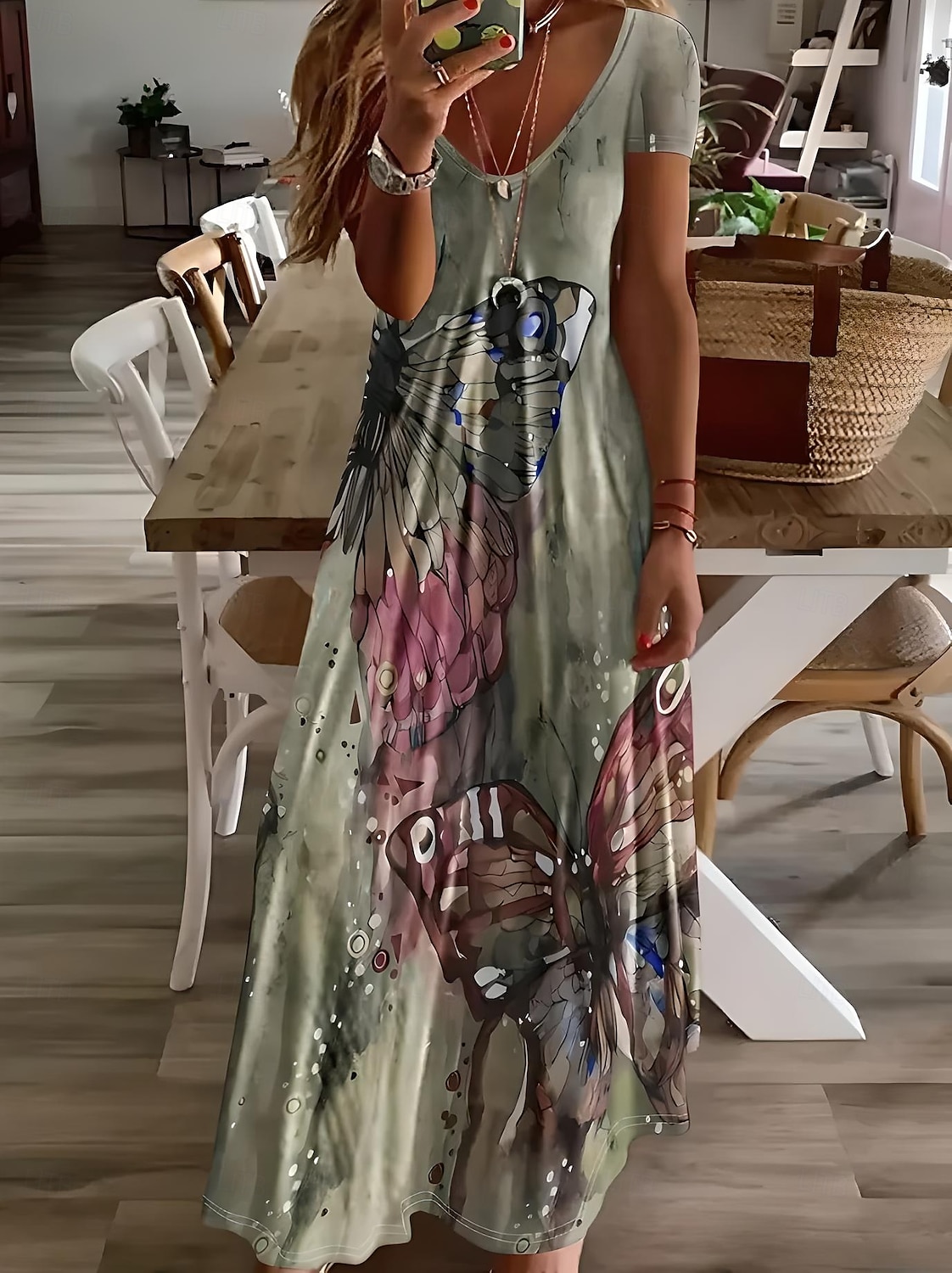 Femmes Robe Midi Robe d'Été Robe trapèze Vacances Occasionnel Boho Sortir Plage Coupe Standard Fleuri Graphique Manche Courte Col en V Gris vert Blanche Vert Claire Rouge Été Printemps de 2025 ? $28.99 –P10