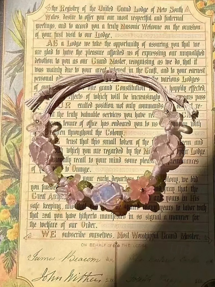 Bracciale da donna fatto a mano con pietre preziose floreali – perline di cristallo naturale, stile boho regolabile, ideale per abbigliamento casual, regali e outfit ispirati alla natura del 2025 a $14.99 –P7