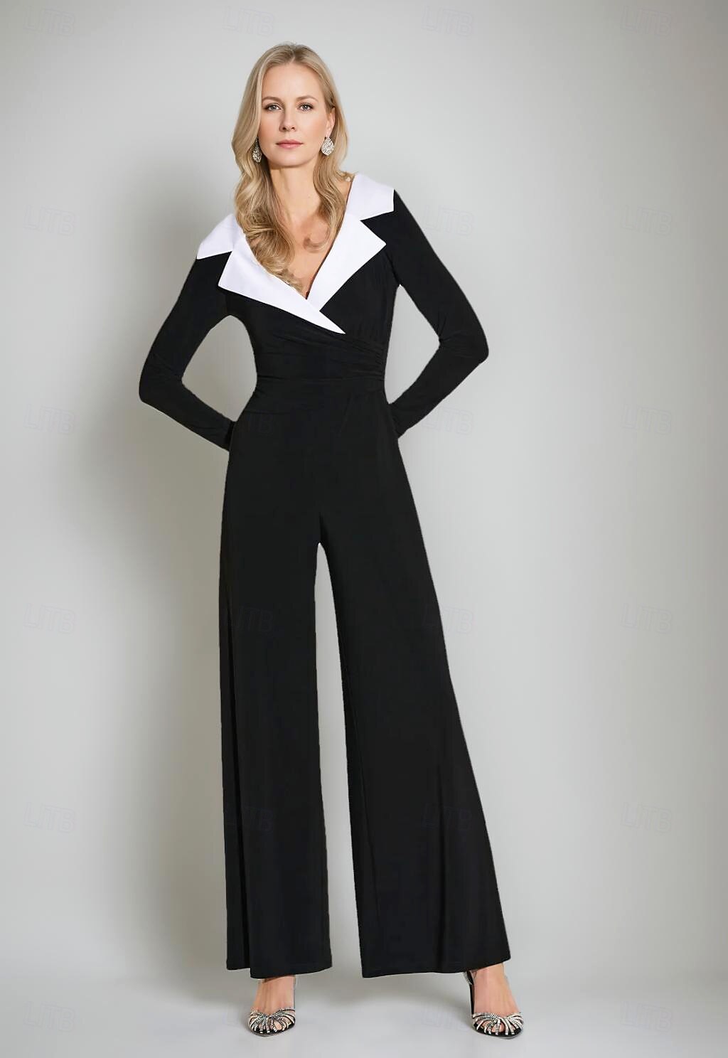 Tuta Nero e Bianco  Tuta da Mamma della Sposa Elegante Semplice Minimalista V Neck Collo a Revers Lungo alla Caviglia Crepe Elastico Maniche Lunghe con Blocco di Colore del 2025 a $157.99 –P1