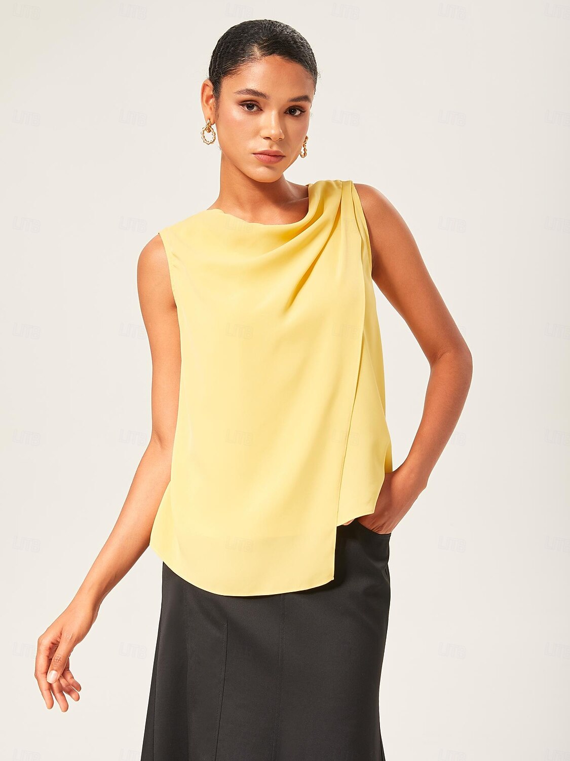 camicetta senza maniche con collo a cappuccio giallo chiaro del 2025 a $52.99 –P1