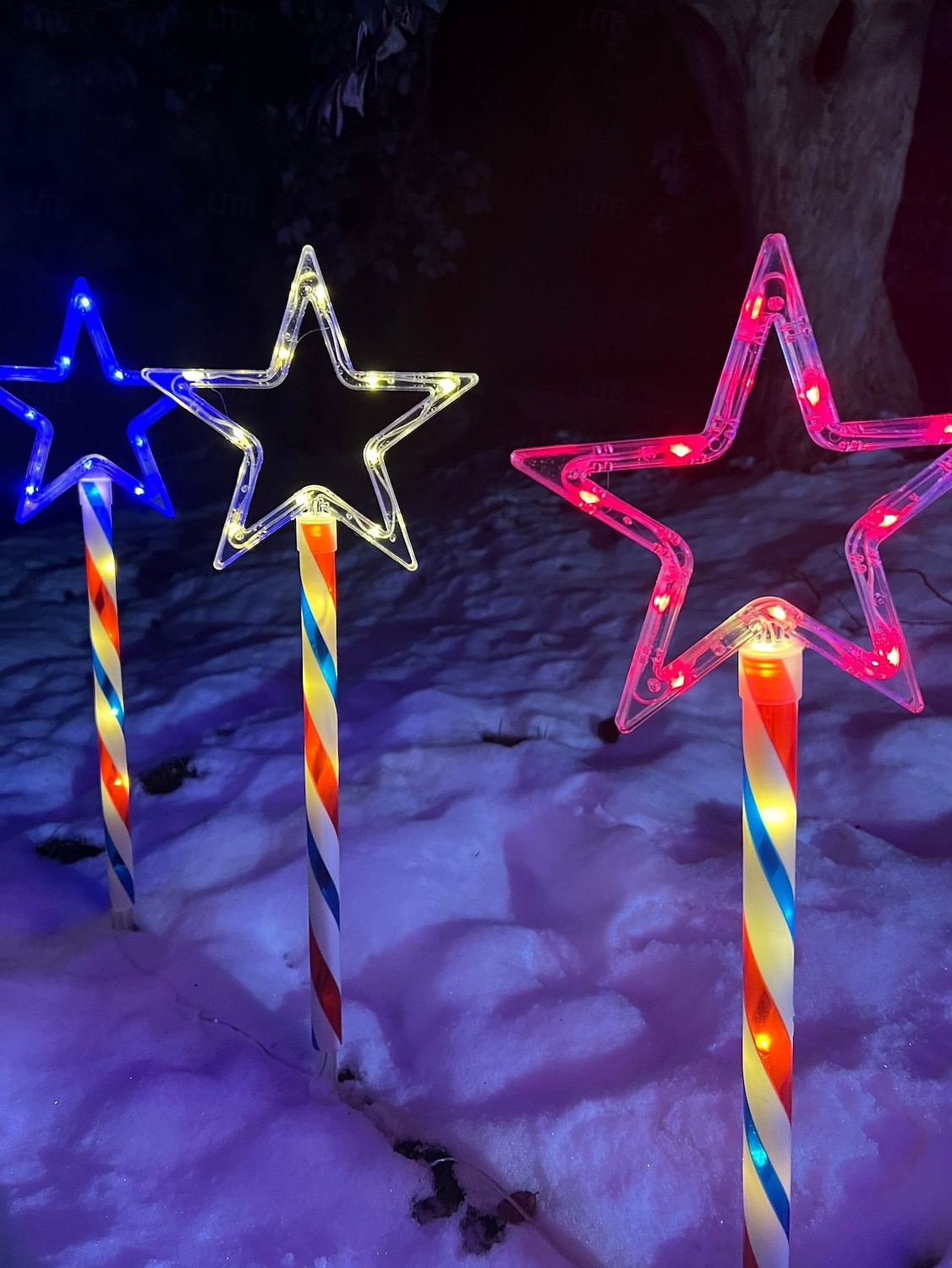 1 Pacco Luci Solari da Giardino Patriottiche 6 LED Impermeabili Rosso Bianco Blu Luce a Stella a 5 Punte 4 Luglio Giorno dell'Indipendenza 250° Anniversario Giorno della Memoria per Festa Giardino del 2026 a $26.99 –P13