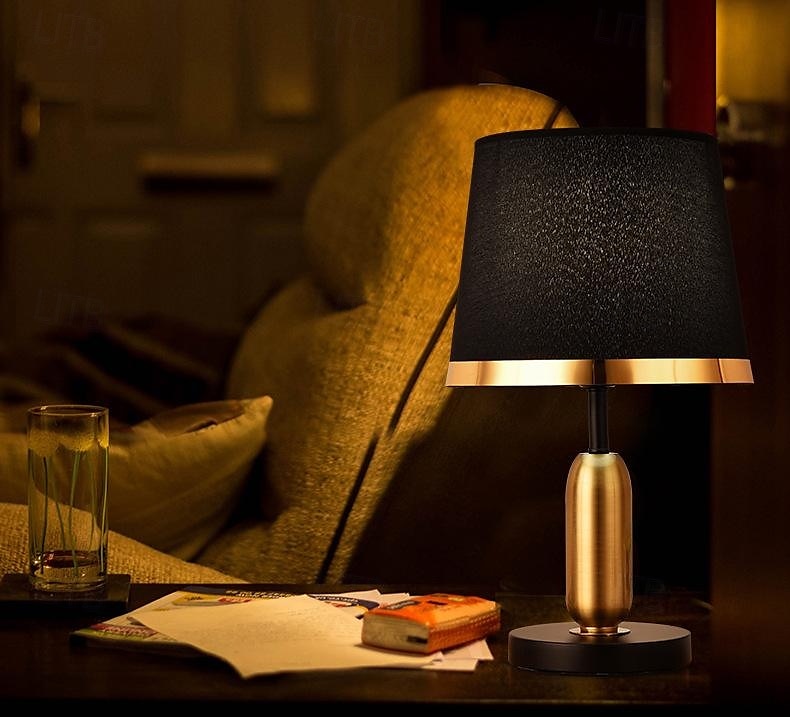 Lampe de table à LED moderne, lampe de chevet blanc chaud, applicable au salon, à la chambre à coucher, au bureau, à la table de chevet et à la bibliothèque de 2025 ? $107.99 –P9