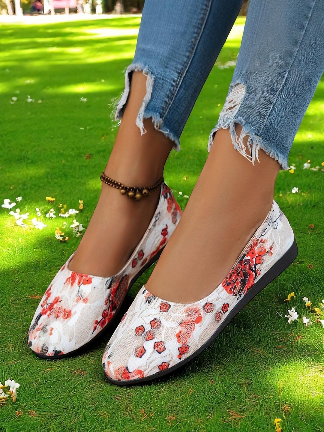 Ballerines fleuries pour femmes – chaussures légères et décontractées à bout rond pour dames, idéales pour les promenades au parc, les pique-niques printaniers et le confort quotidien de 2025 ? $10.99 –P4