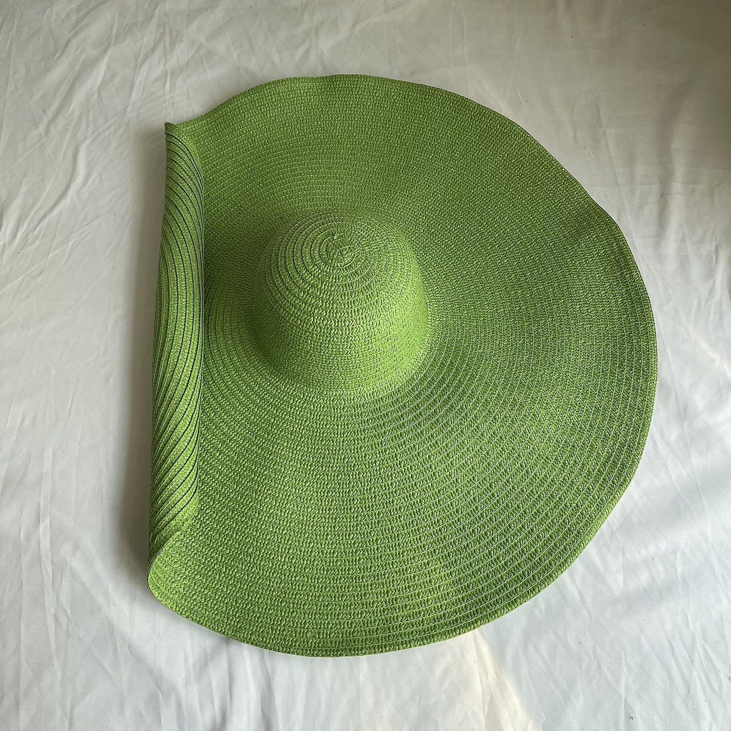 übergroßer Strand-Strohhut Damenmode großer Sonnenhut mit breiter Krempe Sommer-Roll-up-weicher Sonnenhut geeignet für Strandhut faltbar 2025 - $58.99 –P7