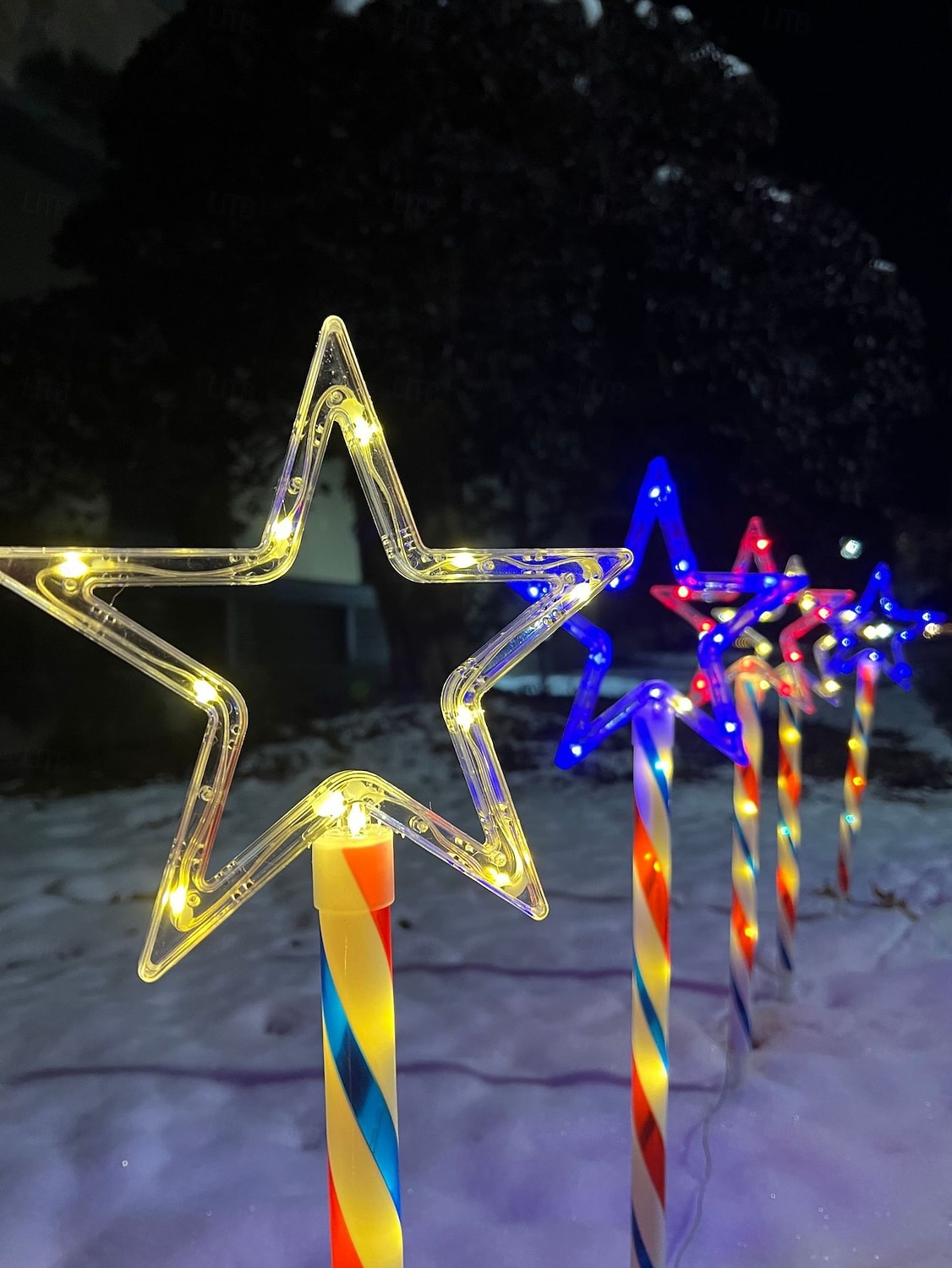 1 Pacco Luci Solari da Giardino Patriottiche 6 LED Impermeabili Rosso Bianco Blu Luce a Stella a 5 Punte 4 Luglio Giorno dell'Indipendenza 250° Anniversario Giorno della Memoria per Festa Giardino del 2026 a $26.99 –P9