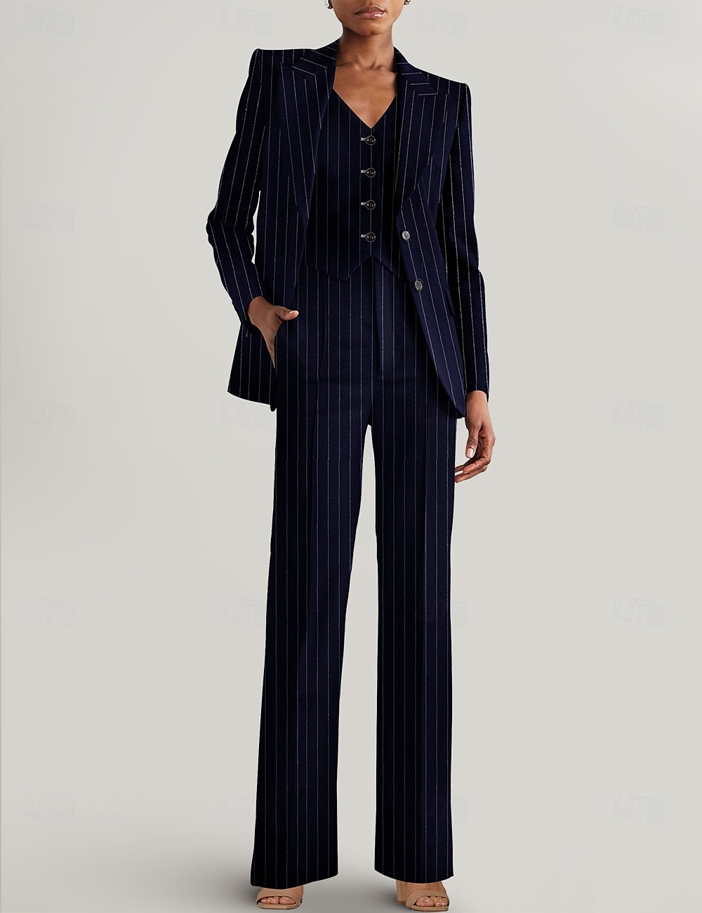 Nadrágöltöny 3 Részes Készlet Anyának a Menyasszonyhoz Tuxedo Esküvői Vendég Elegáns Blézer Klapák Bokahosszig Csíkos Hosszú Ujjú Zsebekkel 2025 - $199.99 –P14