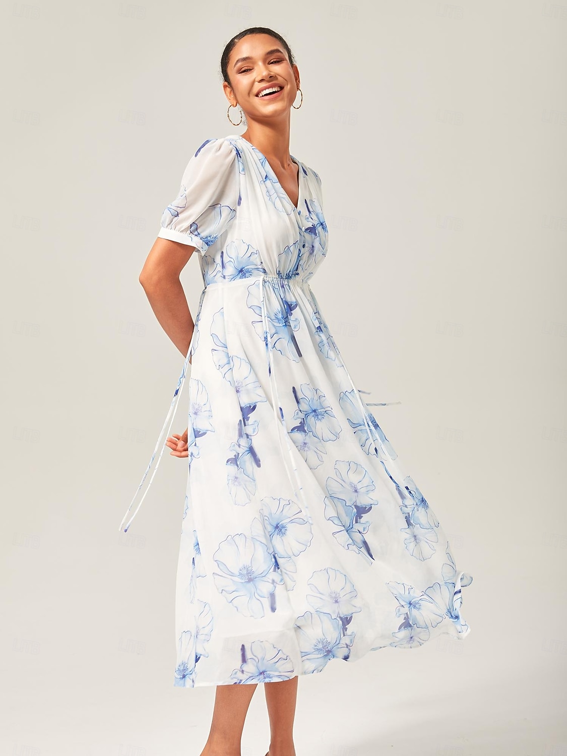 robe longue en mousseline délavée à fleurs bleues de 2025 ? $82.99 –P5
