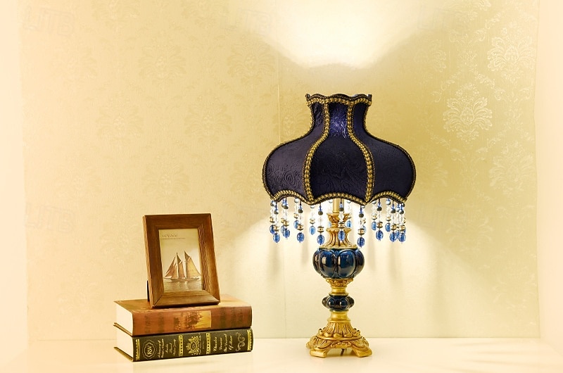 Lampe de table à LED moderne, lampe de chevet blanc chaud, applicable au salon, à la chambre à coucher, au bureau, à la table de chevet et à la bibliothèque de 2025 ? $212.39 –P10