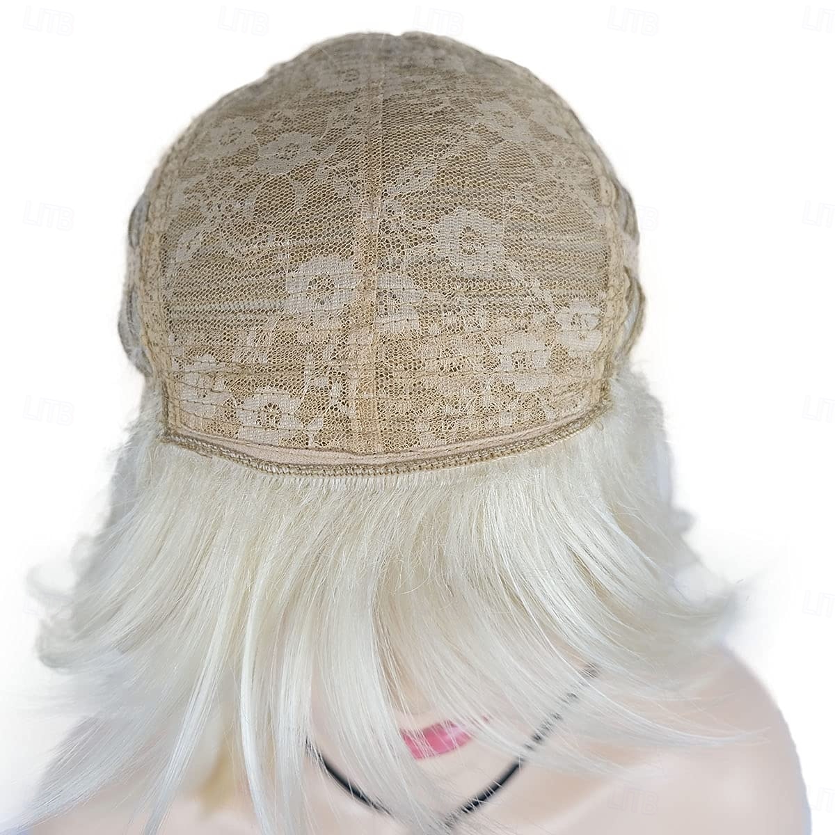 Peruca Desfiada em Camadas com Franjas Peruca Natural Cacheada e na Altura dos Ombros Cabelo Sintético Macio Perucas de Halloween de 2026 por $24.99 –P11