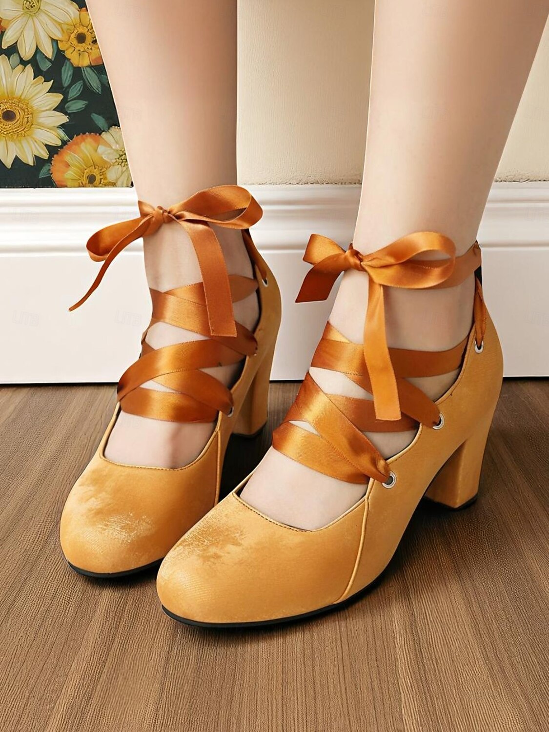 Chaussures Mary Jane à talons et lacets en satin vert vintage des années 1920 pour femmes – Chaussures à talons épais d'inspiration rétro pour les goûters ou les tenues vintage de 2025 ? $46.99 –P8