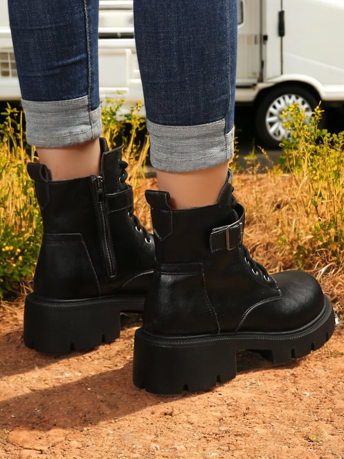 Bottines de combat marron à lacets pour femmes avec fermeture éclair latérale et semelle crantée épaisse – bottines d'extérieur élégantes pour l'automne, l'hiver et le streetwear décontracté de 2025 ? $42.99 –P3