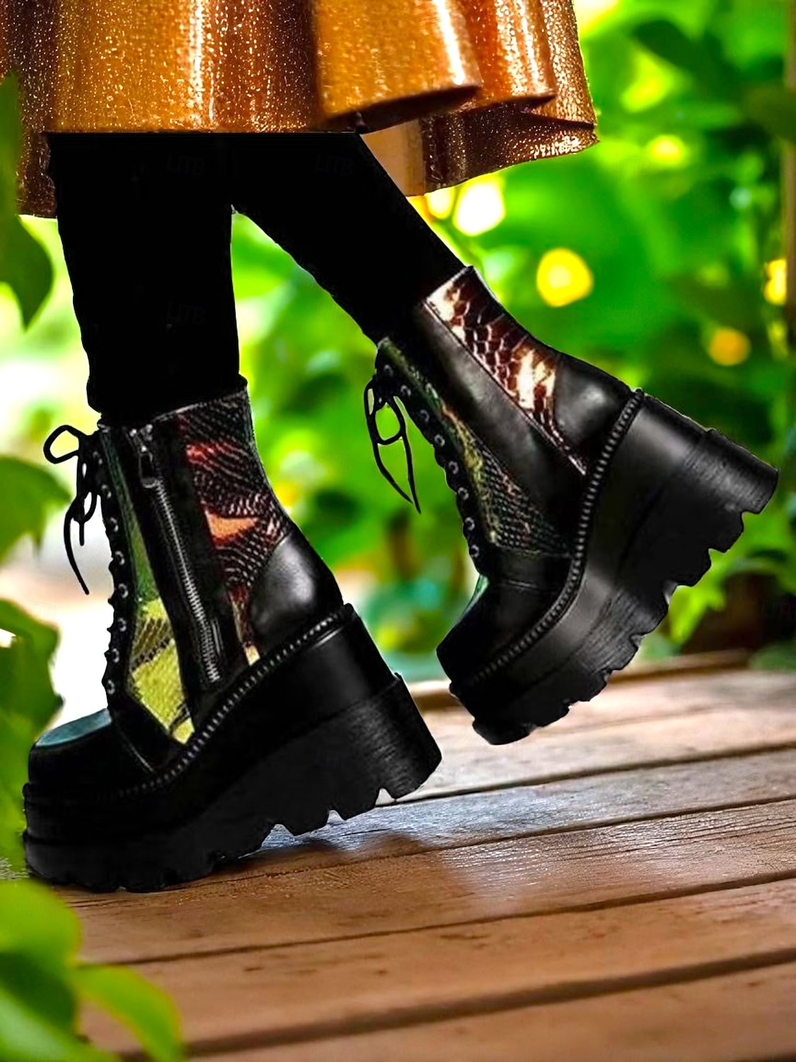 Botas de combate femininas plataforma rosa, botas de cano curto holográficas com cadarço e salto grosso com zíper lateral, estilo de rua ousado para vida noturna e roupas de festa de 2025 por $34.99 –P1