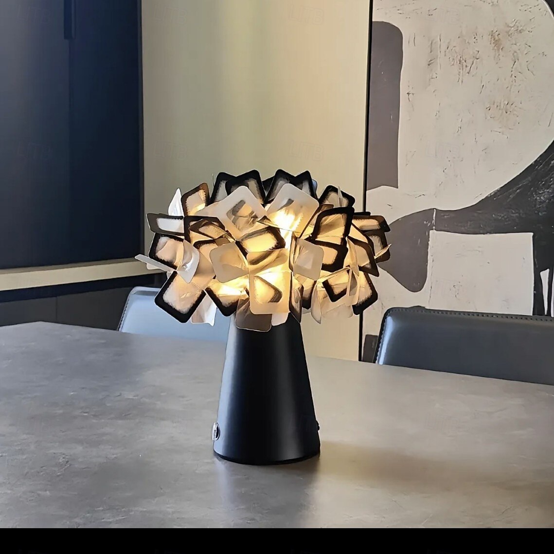 2025年 LEDテーブルランプ モダンな温白色ベッドサイドテーブルランプ。リビングルーム、寝室、オフィス、ベッドサイドキャビネット、本棚などに最適です。  コレクション – $160.99 –P7