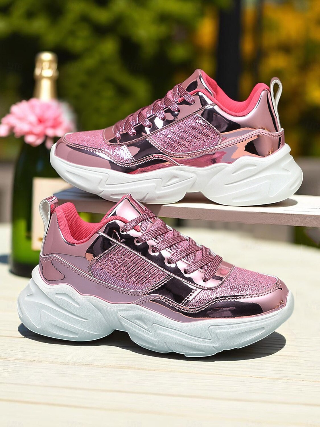 Tênis plataforma chunky com glitter feminino e acabamento metálico, calçados de festa com cadarço da moda para vida noturna e balada de 2025 por $42.99 –P1