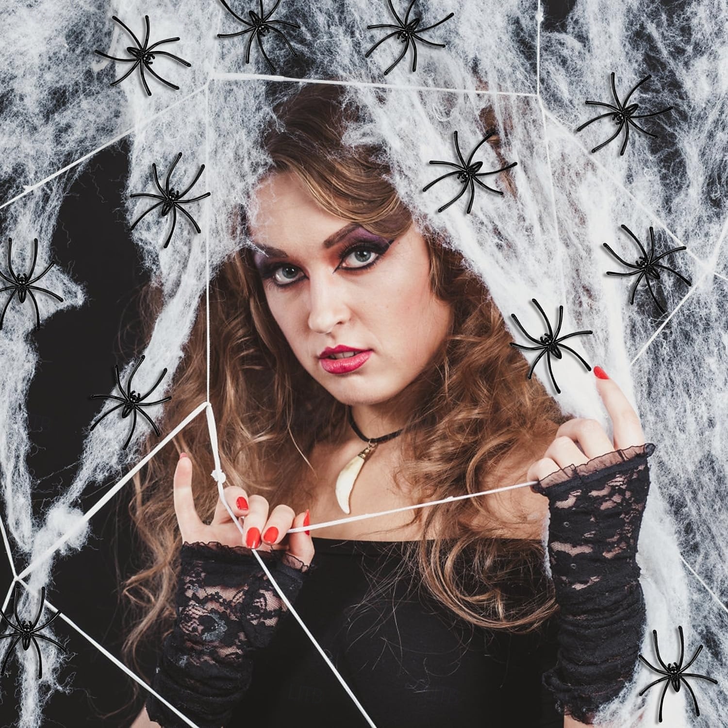 100 Stück Halloween-Spinnen, realistisch, aus schwarzem Kunststoff, kleine Spinnenspielzeuge, falsche Spinnen, Streich-Requisiten für Halloween, Heim- und Partydekorationen 2025 - $7.99 –P5
