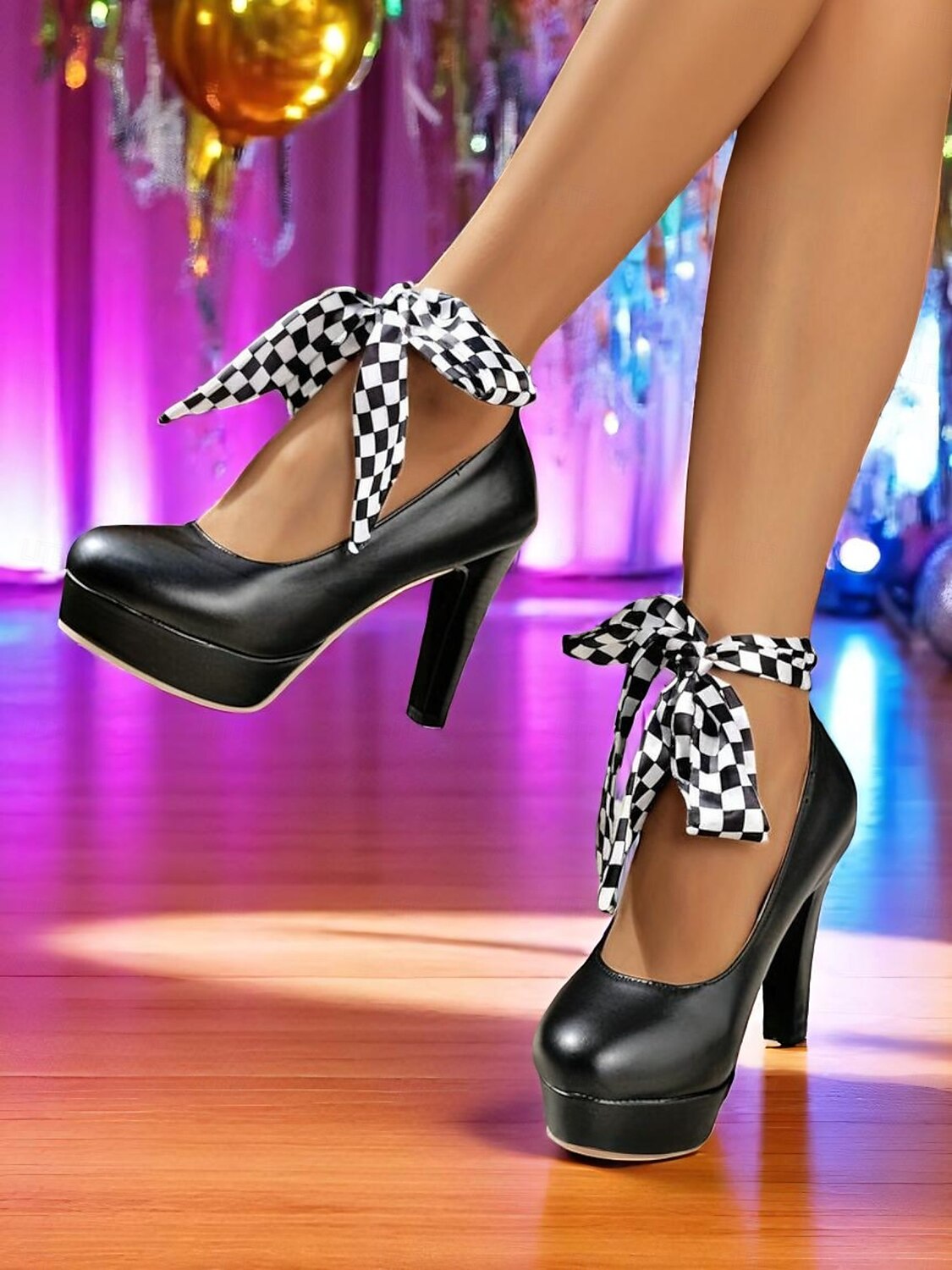 Damesko i vintage-stil, svart med platåhæler fra 1980-tallet og rutete ankelbånd – retro pin-up-pumps til fester, dansearrangementer og kvelder ute 2025 - $46.99 –P1