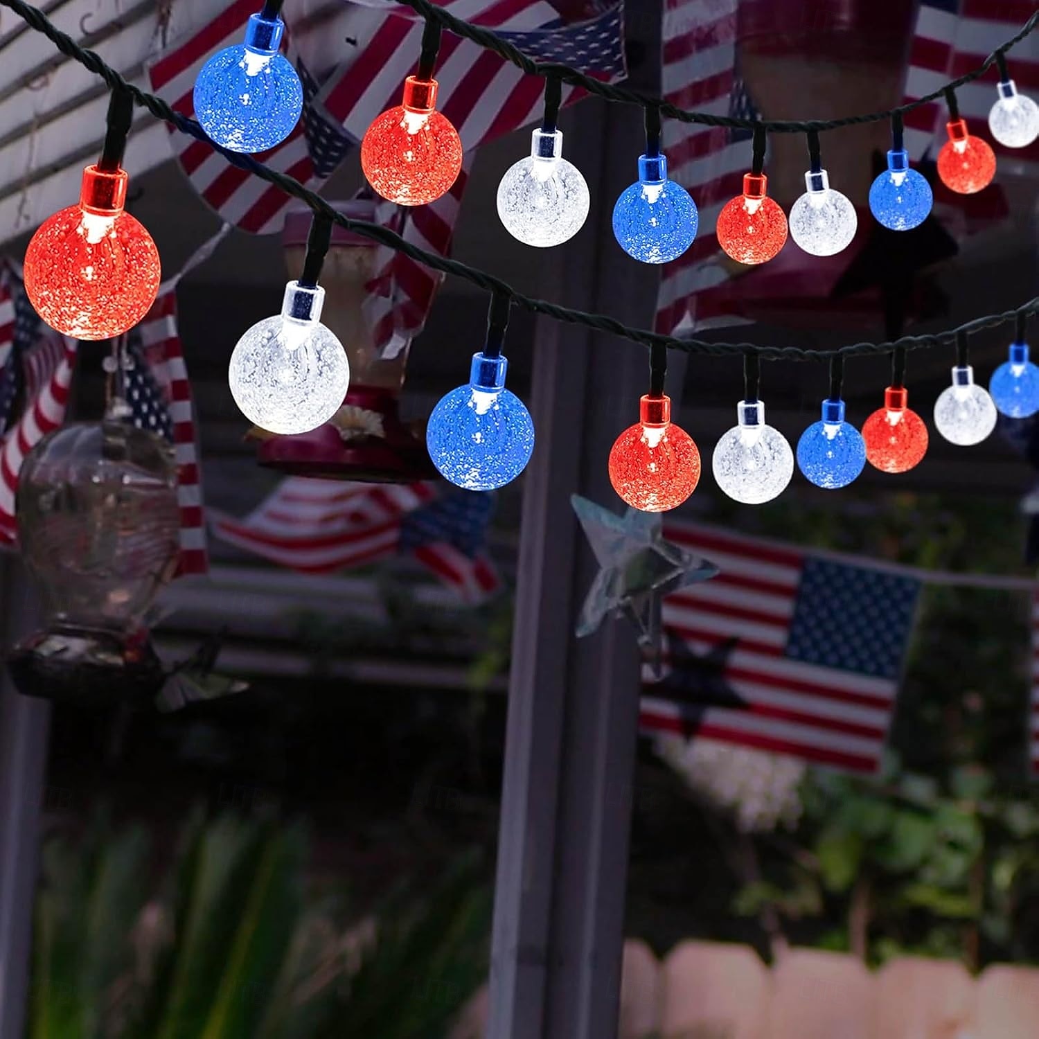 1 Stück 12 m - 100 LED-Perlen, solarbetriebene patriotische Lichterketten für den Außenbereich, wasserdicht, 4. Juli, Unabhängigkeitstag, rot-weiß-blaue Blasenkugel-Lichterkette, Hof, Gartenzaun, Balkon, Party, patriotische Atmosphäre 2025 - $23.99 –P5