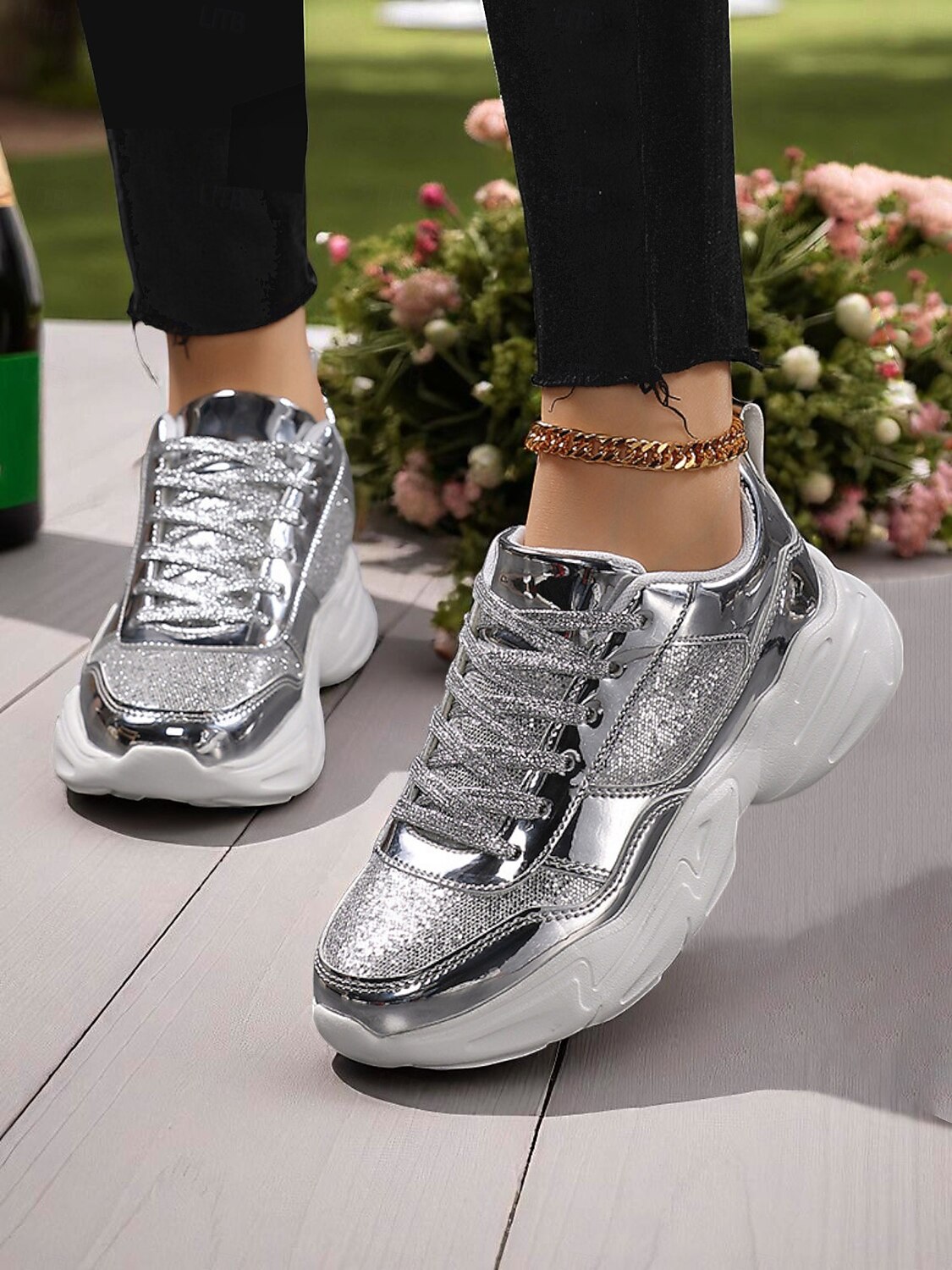 Tênis plataforma chunky com glitter feminino e acabamento metálico, calçados de festa com cadarço da moda para vida noturna e balada de 2025 por $42.99 –P6