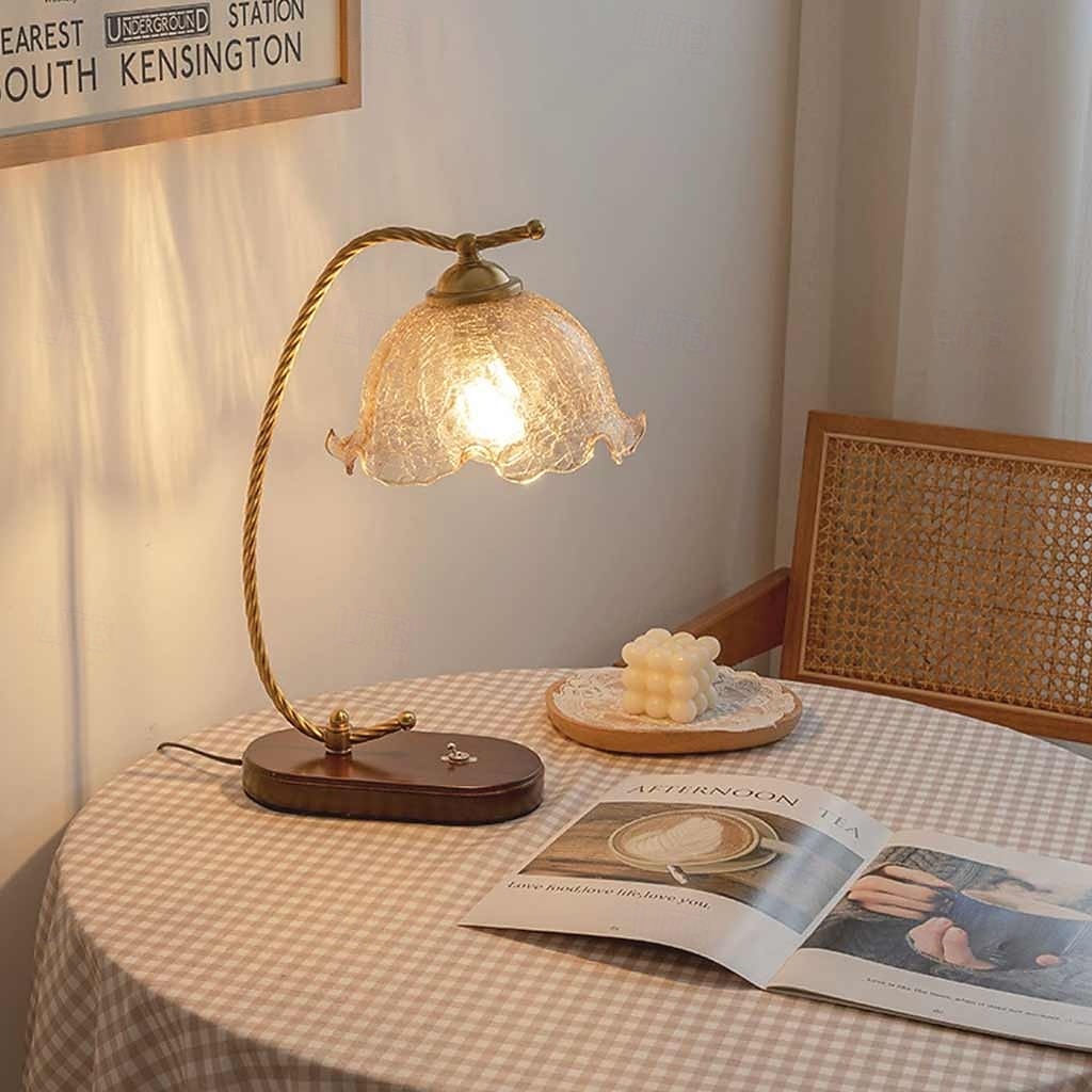 Lampe de table à LED moderne, lampe de chevet blanc chaud, applicable au salon, à la chambre à coucher, au bureau, à la table de chevet et à la bibliothèque de 2025 ? $127.99 –P2